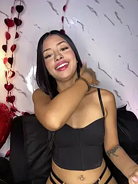 Snapshot of Miss_karol chatting on 02-14-25, 06:29 Miss karol online show from 02-14-25, 06:29
