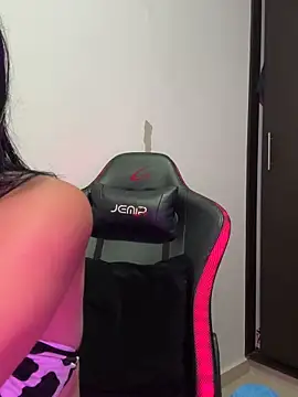 Miss karol online show from 12-20-25, 02:03