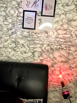 Miss karol online show from 11-29-25, 06:41