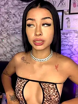 Miss karol online show from 11-15-25, 06:12