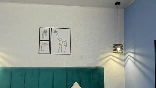 Snapshot of ninna_curly chatting on 01-09-26, 04:41 ninna curly online show from 01-09-26, 04:41