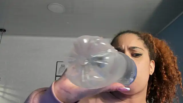 ninna curly online show from 06-26-26, 03:23