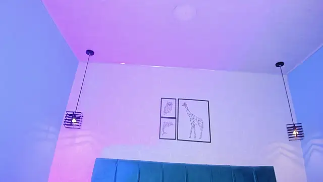 Snapshot of ninna_curly chatting on 01-17-26, 06:17 ninna curly online show from 01-17-26, 06:17