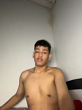 Santiago-Thompson online show from 11-03-25, 04:21