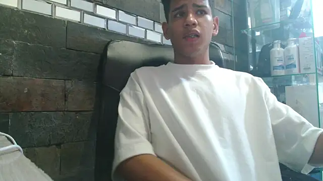 Santiago-Thompson online show from 11-07-25, 04:06