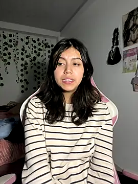 LiLy kIndly online show from 11-20-25, 11:03