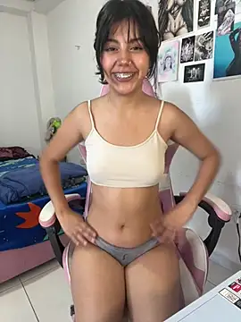 Snapshot of LiLy_kIndly chatting on 05-21-26, 02:58 LiLy kIndly online show from 05-21-26, 02:58