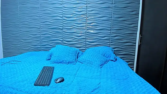 adhara smithxv online show from 01-31-25, 08:32