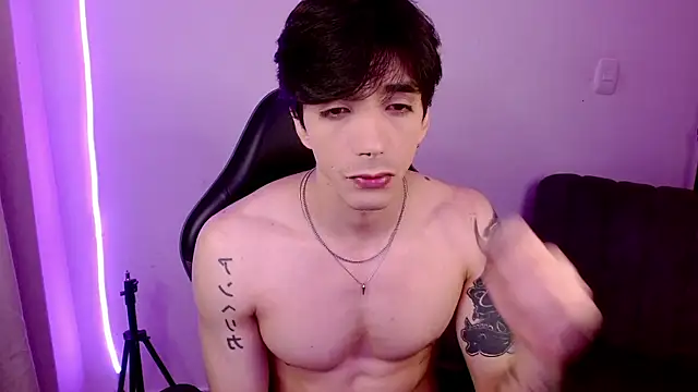 H3ll B0I online show from 05-30-26, 06:09