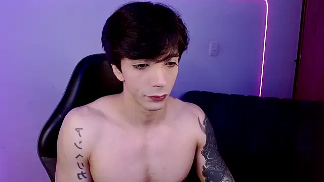 H3ll B0I online show from 05-22-26, 04:54