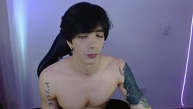 H3ll B0I online show from 02-07-26, 07:44