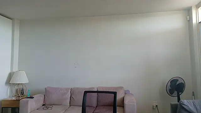 Snapshot of FreckleFaceBeauty chatting on 10-02-25, 06:11 FreckleFaceBeauty online show from 10-02-25, 06:11