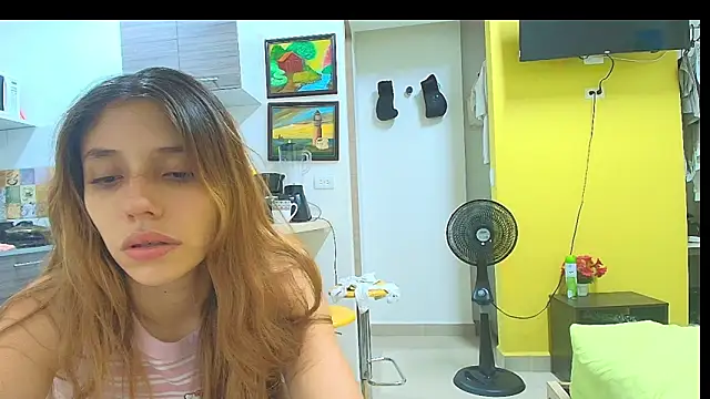 Alaiapink online show from 06-19-26, 03:12