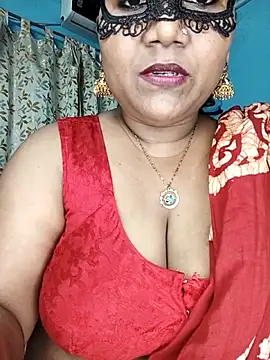 Snapshot of straightthing chatting on 10-07-25, 07:15 straightthing online show from 10-07-25, 07:15