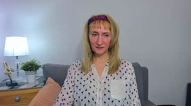 Snapshot of MargaretMilf69 chatting on 03-10-25, 07:29 MargaretMilf69 online show from 03-10-25, 07:29