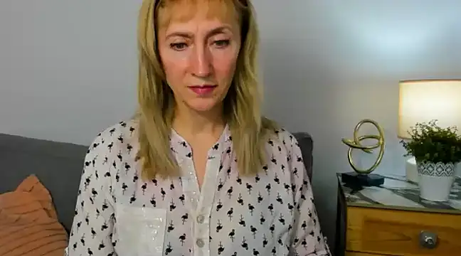 Snapshot of MargaretMilf69 chatting on 03-04-25, 04:20 MargaretMilf69 online show from 03-04-25, 04:20
