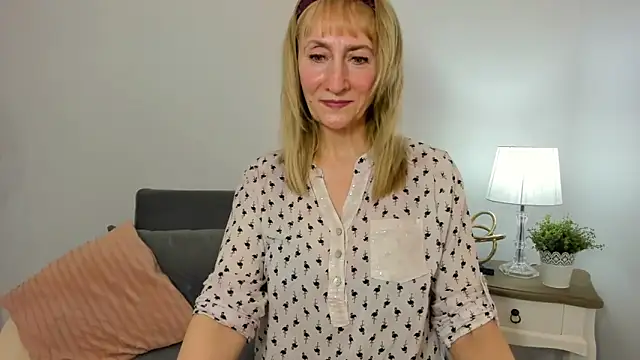 Snapshot of MargaretMilf69 chatting on 02-28-25, 04:31 MargaretMilf69 online show from 02-28-25, 04:31
