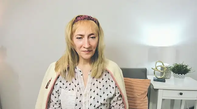 Snapshot of MargaretMilf69 chatting on 02-13-25, 04:28 MargaretMilf69 online show from 02-13-25, 04:28