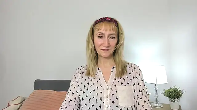 Snapshot of MargaretMilf69 chatting on 02-27-25, 07:37 MargaretMilf69 online show from 02-27-25, 07:37