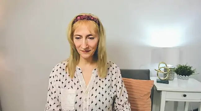 Snapshot of MargaretMilf69 chatting on 02-13-25, 07:31 MargaretMilf69 online show from 02-13-25, 07:31
