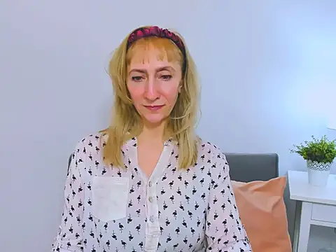 Snapshot of MargaretMilf69 chatting on 03-17-25, 07:37 MargaretMilf69 online show from 03-17-25, 07:37