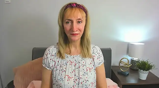 Snapshot of MargaretMilf69 chatting on 02-08-25, 09:13 MargaretMilf69 online show from 02-08-25, 09:13