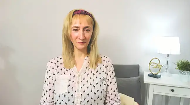 Snapshot of MargaretMilf69 chatting on 02-19-25, 07:37 MargaretMilf69 online show from 02-19-25, 07:37