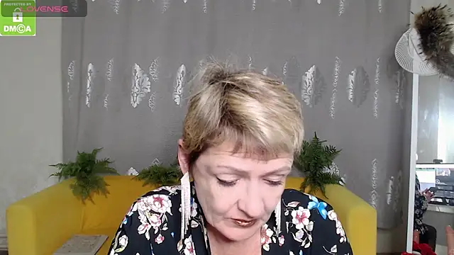 SexyGrandma  online show from 11-21-25, 05:45
