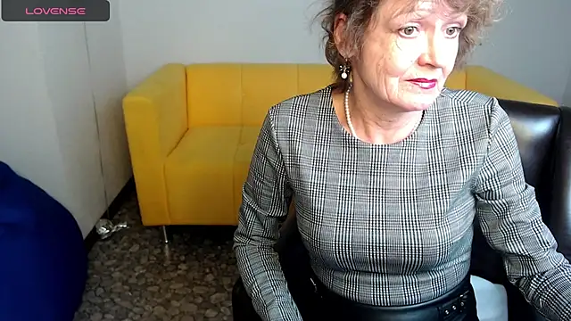 SexyGrandma  online show from 02-25-25, 08:32
