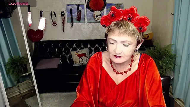 SexyGrandma  online show from 10-30-25, 04:15
