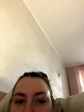 DearAlise online show from 10-15-25, 10:01