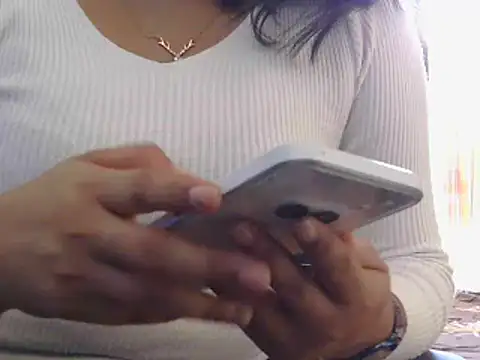 Snapshot of Cutie_Pie1p chatting on 02-18-25, 06:04 Cutie Pie1p online show from 02-18-25, 06:04