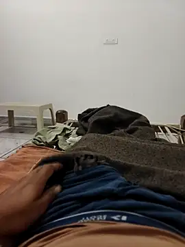 xmanrawan2 online show from 10-28-25, 05:34