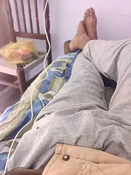 xmanrawan2 online show from 02-16-26, 04:22