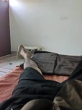 xmanrawan2 online show from 11-02-25, 04:28