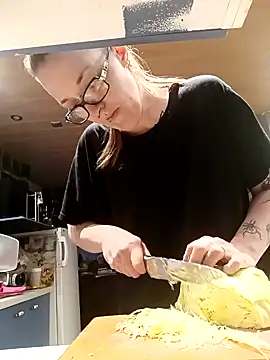 Astrid-Gilbert online show from 02-10-25, 04:14