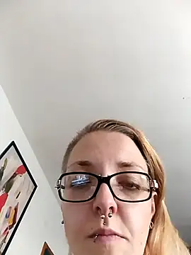 Astrid-Gilbert online show from 09-27-25, 09:48