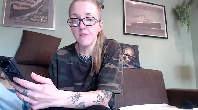 Astrid-Gilbert online show from 02-26-25, 09:01