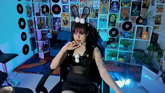 Snapshot of MisaPage chatting on 03-08-25, 01:28 MisaPage online show from 03-08-25, 01:28