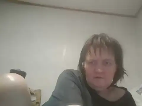 Snapshot of BBWLADY71 chatting on 02-14-25, 02:39 BBWLADY71 online show from 02-14-25, 02:39