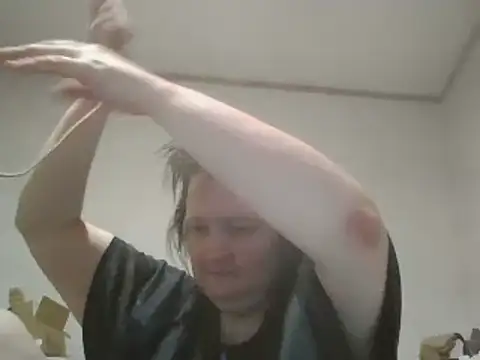 Snapshot of BBWLADY71 chatting on 02-13-25, 02:45 BBWLADY71 online show from 02-13-25, 02:45