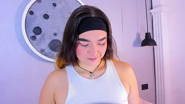 Shanntal  online show from 01-06-26, 08:02