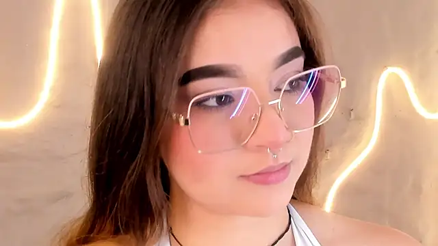 Snapshot of Shanntal_ chatting on 02-14-26, 07:47 Shanntal online show from 02-14-26, 07:47