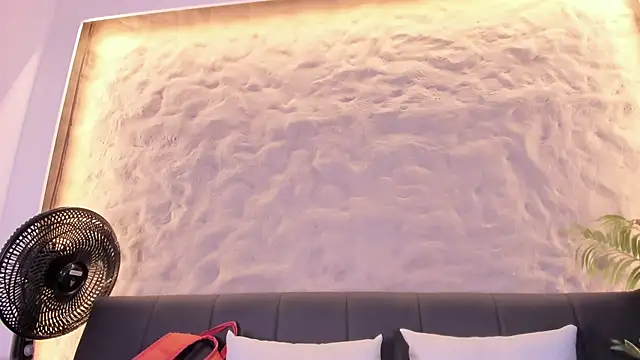 Snapshot of Shanntal_ chatting on 02-28-26, 12:27 Shanntal online show from 02-28-26, 12:27