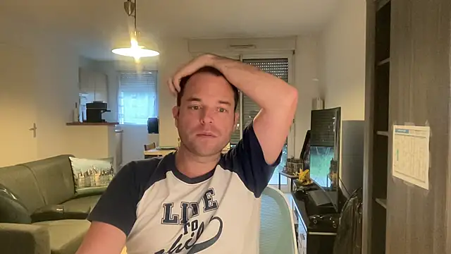 Funnyjul31 online show from 01-19-26, 04:22