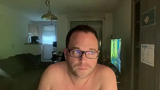 Funnyjul31 online show from 02-25-26, 05:35