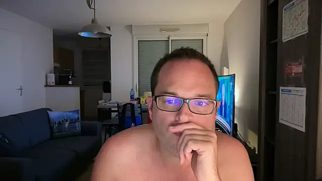 Funnyjul31 online show from 10-26-25, 05:35