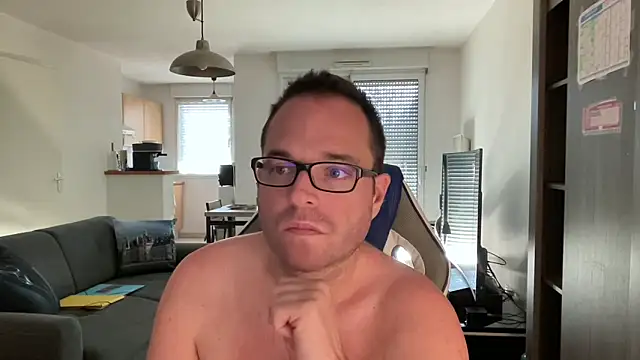 Funnyjul31 online show from 03-16-25, 03:17