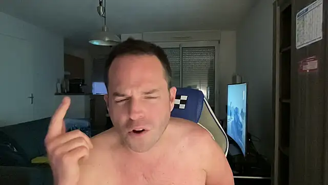 Funnyjul31 online show from 03-16-25, 06:23