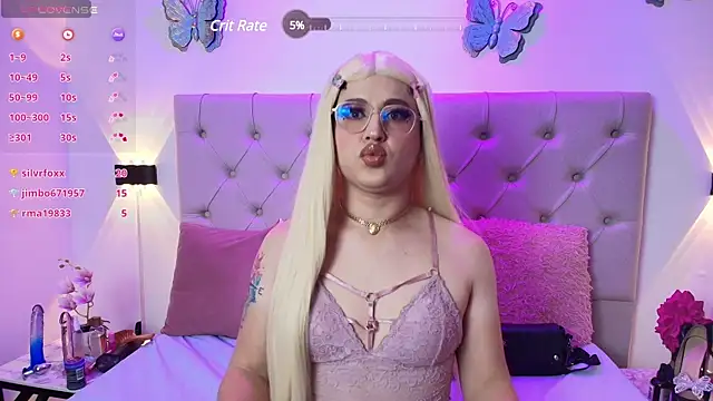 Snapshot of Alyssaa_Hunter chatting on 02-18-25, 01:32 Alyssaa Hunter online show from 02-18-25, 01:32